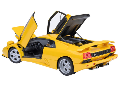 Lamborghini Diablo SE30 Jota Superfly Yellow 1/18 Model Car by Autoart