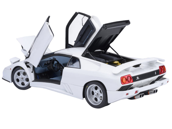 Lamborghini Diablo SE30 Jota Impact White 1/18 Model Car by Autoart