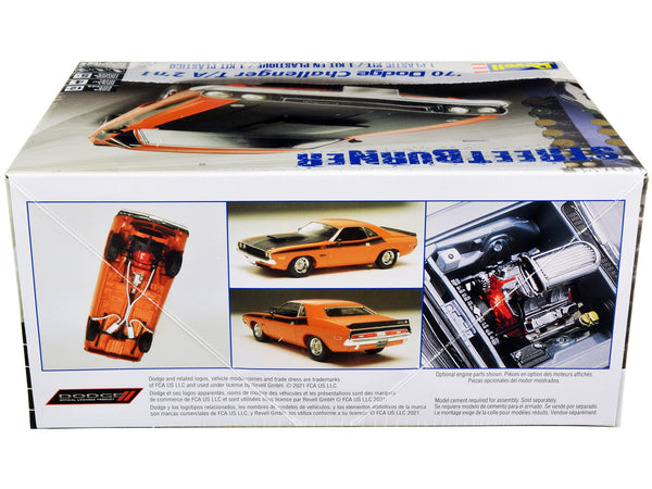 Level 4 Model Kit 1970 Dodge Challenger T/A "Streetburner" 2-in-1 Kit 1/24 Scale Model by Revell