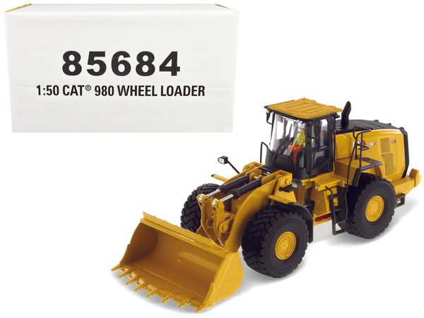 CAT Caterpillar 980 Wheel Loader Yellow with Operator "High Line Series" 1/50 Diecast Model by Diecast Masters