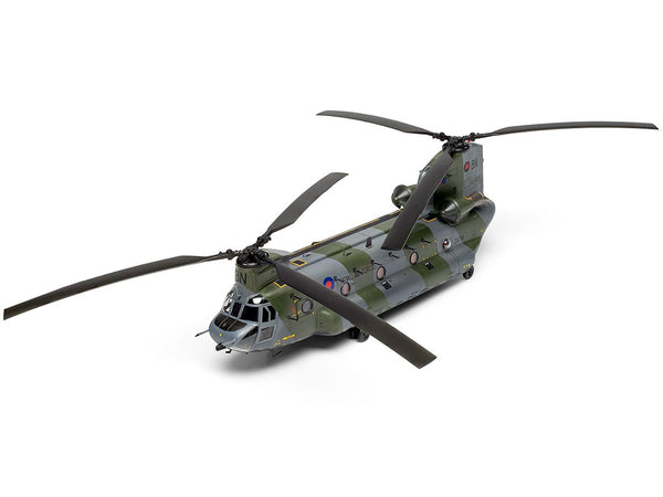 Level 3 Model Kit Boeing Chinook HC.1 Helicopter with 2 Scheme Options 1/72 Plastic Model Kit by Airfix