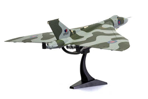 Avro Vulcan B2 Bomber Aircraft "XM597 'Black Buck 6 Shrike Missile Mission Rio de Janeiro Divert Aircraft Falklands War" (1982) British Royal Air Force "The Aviation Archive" Series 1/72 Diecast Model by Corgi