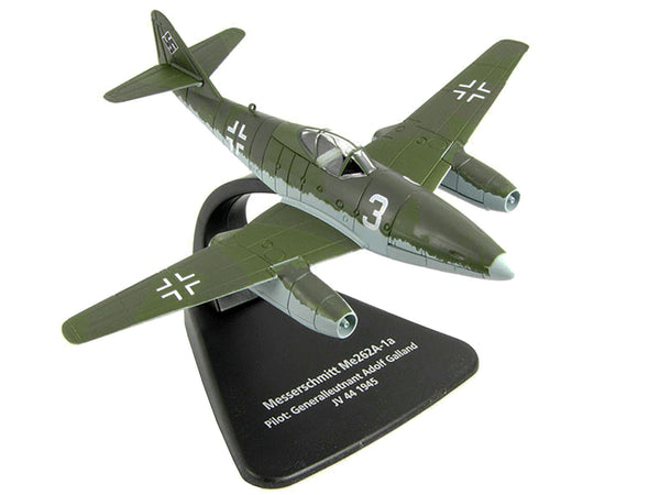 Messerschmitt Me262A-1a Fighter Jet Pilot: Generalleutnant Adolf Galland JV 44 (1945) "Oxford Aviation" Series 1/72 Diecast Model Airplane by Oxford Diecast