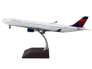 Airbus A330-300 Commercial Aircraft "Delta Air Lines" (N829NW) White with Blue and Red Tail "Gemini 200" Series 1/200 Diecast Model Airplane by GeminiJets