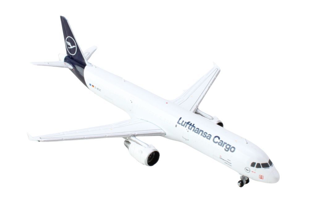 Airbus A321P2F Commercial Aircraft "Lufthansa Cargo" (D-AEUC) White with Blue Tail 1/400 Diecast Model Airplane by GeminiJets