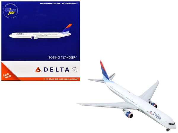 Boeing 767-400ER Commercial Aircraft "Delta Air Lines" (N829MH) White with Red and Blue Tail 1/400 Diecast Model Airplane by GeminiJets