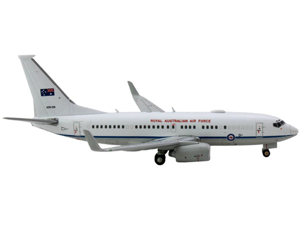 Boeing 737-700 Aircraft "Royal Australian Air Force" (A36-001) White with Blue Stripes "Gemini Macs" Series 1/400 Diecast Model Airplane by GeminiJets