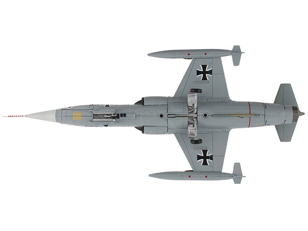 Lockheed RF-104G Starfighter Fighter Aircraft "AG 51 Immelmann" (1966) German Luftwaffe "Air Power Series" 1/72 Diecast Model by Hobby Master