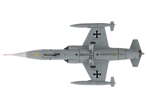 Lockheed RF-104G Starfighter Fighter Aircraft "AG 51 Immelmann" (1966) German Luftwaffe "Air Power Series" 1/72 Diecast Model by Hobby Master