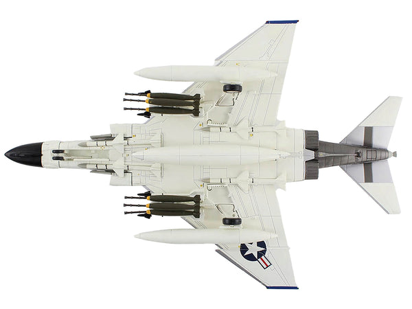 McDonnell Douglas F-4B Phantom II Fighter-Bomber Aircraft "VF-143 Pukin Dogs USS Constellation" (1967) United States Navy "Air Power Series" 1/72 Diecast Model by Hobby Master