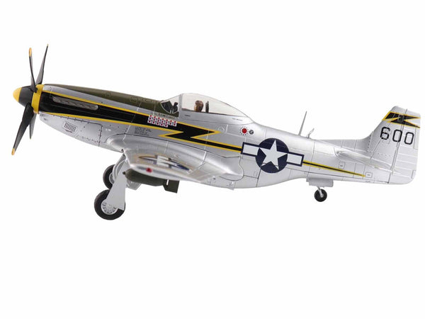 North American P-51D Mustang Fighter Aircraft "Lt. Col. McComas 118th Tactical Reconnaissance Squadron 23rd Fighter Group China" (1945) United States Army Air Force "Air Power Series" 1/48 Diecast Model by Hobby Master