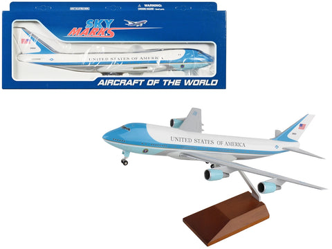 Boeing VC-25A Commercial Aircraft with Landing Gear "Air Force One - United States of America" (29000) White with and Blue Stripes 1/200 Plastic Model by Skymarks