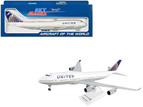 Boeing 747-400 Commercial Aircraft with Landing Gear "United Airlines" (N127UA) White with Blue Tail (Snap-Fit) 1/200 Plastic Model by Skymarks
