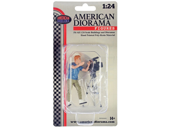 "On-Air" Figure 5 with Standing Camera for 1/24 Scale Models by American Diorama