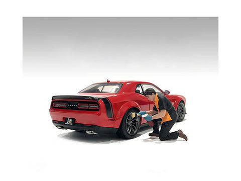 Copy of "Detail Masters" Figure 1 (Wheel Cleaning) for 1/18 Scale Models by American Diorama