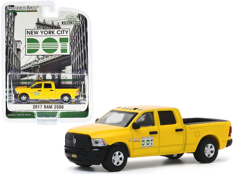 2017 RAM 2500 Pickup Truck Yellow "New York City DOT - Brooklyn Street Maintenance" "Hobby Exclusive" 1/64 Diecast Model Car by Greenlight