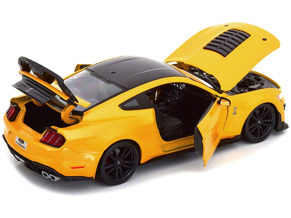 2020 Ford Mustang Shelby GT500 Yellow with Black Top "Special Edition" 1/18 Diecast Model Car by Maisto