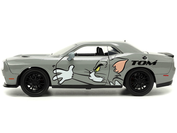 2015 Dodge Challenger Hellcat Gray with "Tom" Graphics and Jerry Diecast Figure "Tom and Jerry" "Hollywood Rides" Series 1/24 Diecast Model Car by Jada
