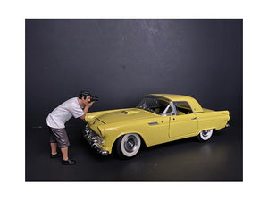 "Weekend Car Show" Figurine IV for 1/18 Scale Models by American Diorama