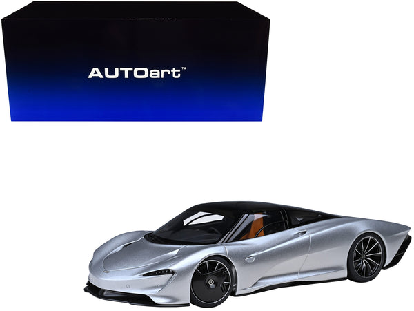 McLaren Speedtail Supernova Silver Metallic with Black Top and Suitcase Accessories 1/18 Model Car by Autoart