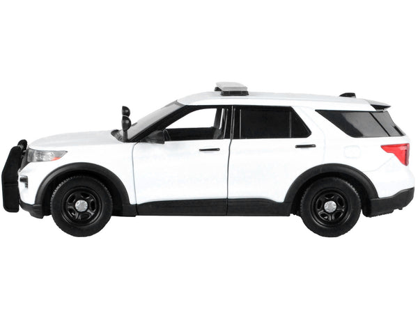 2022 Ford Police Interceptor Utility Unmarked White 1/24 Diecast Model Car by Motormax