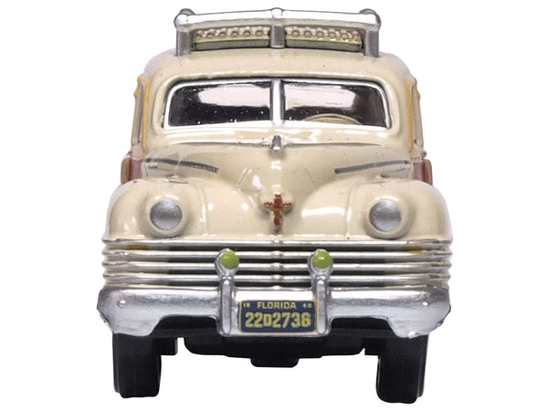 1942 Chrysler Town & Country Woody Wagon Catalina Tan with Wood Panels and Roof Rack 1/87 (HO) Scale Diecast Model Car by Oxford Diecast