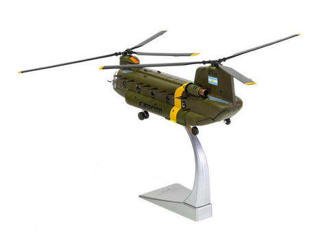 Boeing CH-47C Chinook Helicopter "AE-520 Falklands War" (1982) Argentine Army "The Aviation Archive" Series 1/72 Diecast Model by Corgi