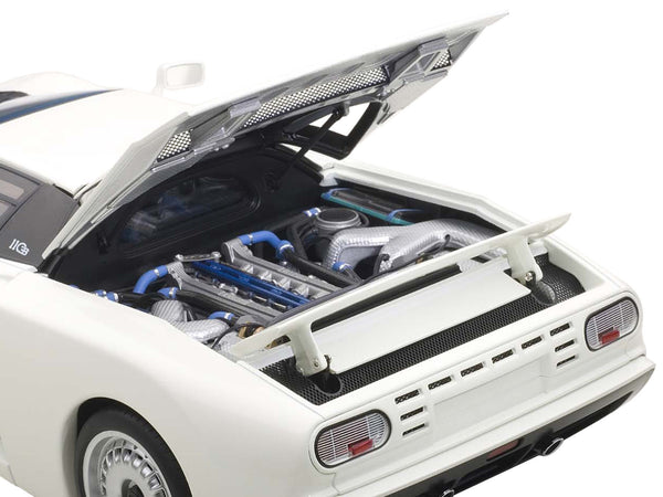 Bugatti EB110 GT White 1/18 Diecast Model Car by Autoart