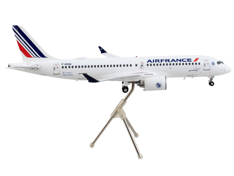 Airbus A220-300 Commercial Aircraft "Air France" White with Striped Tail "Gemini 200" Series 1/200 Diecast Model Airplane by GeminiJets