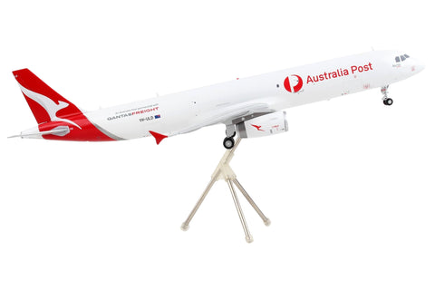 Airbus A321P2F Commercial Aircraft "Qantas Freight - Australia Post" White with Red Tail "Gemini 200" Series 1/200 Diecast Model Airplane by GeminiJets