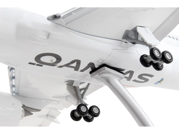 Boeing 787-9 Commercial Aircraft with Flaps Down "Qantas Airways - Spirit of Australia" White with Red Tail "Gemini 200" Series 1/200 Diecast Model Airplane by GeminiJets