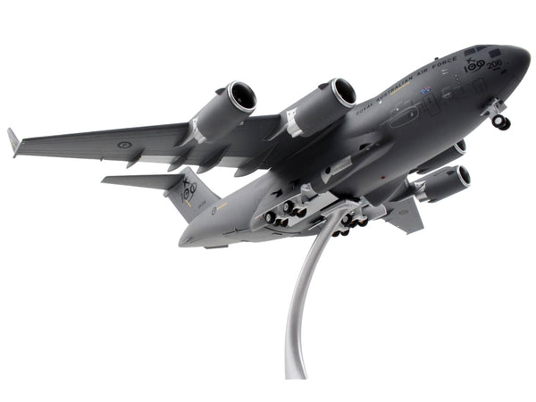 Boeing C-17 Globemaster III Transport Aircraft "Royal Australian Air Force - 100th Anniversary" Gray "Gemini 200" Series 1/200 Diecast Model Airplane by GeminiJets