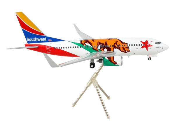 Boeing 737-700 Commercial Aircraft "Southwest Airlines - California One" California Flag Livery "Gemini 200" Series 1/200 Diecast Model Airplane by GeminiJets