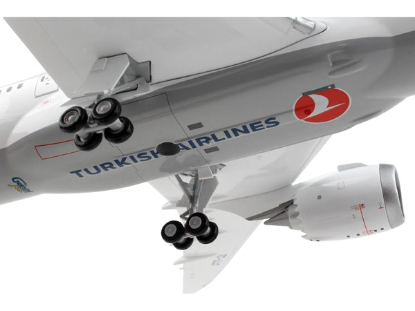 Boeing 787-9 Commercial Aircraft "Turkish Airlines" White with Red Tail "Gemini 200" Series 1/200 Diecast Model Airplane by GeminiJets