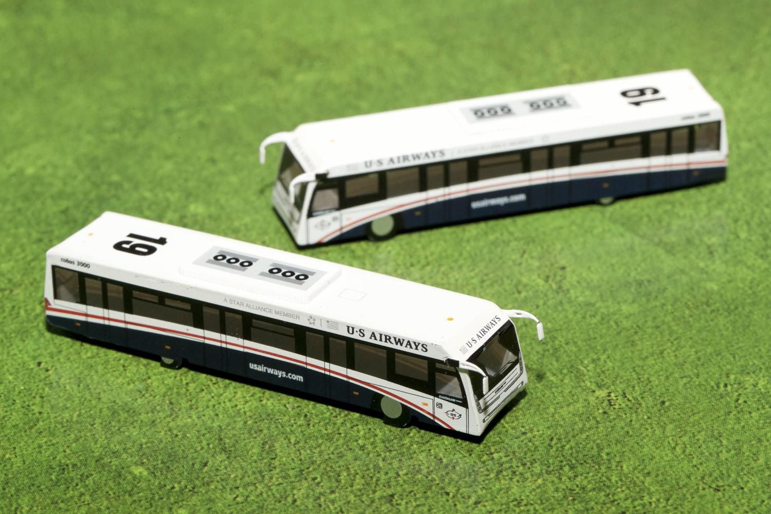 Cobus 3000 Passenger Bus White and Blue "US Airways Shuttle Bus" 2 Piece Set "Gemini 200" Series 1/200 Diecast Models by GeminiJets