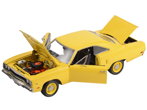 1970 Plymouth Road Runner Lemon Twist Yellow Limited Edition to 732 pieces Worldwide 1/18 Diecast Model Car by GMP