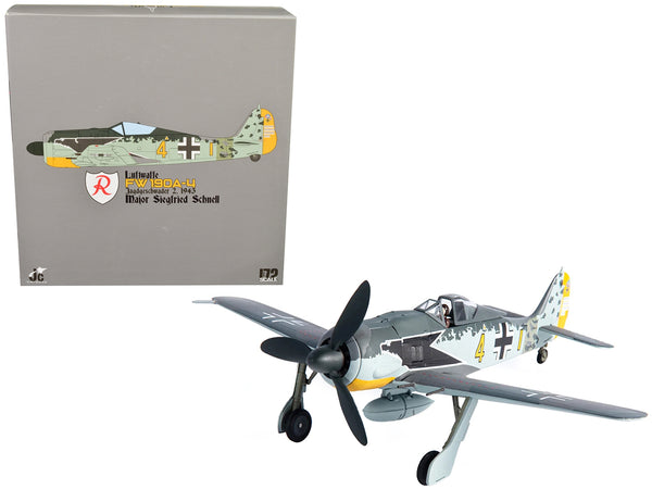 Messerschmitt FW 190A-4 Fighter Aircraft "Major Siegfried Schnell Luftwaffe JG2 France" (1943) 1/72 Diecast Model by JC Wings