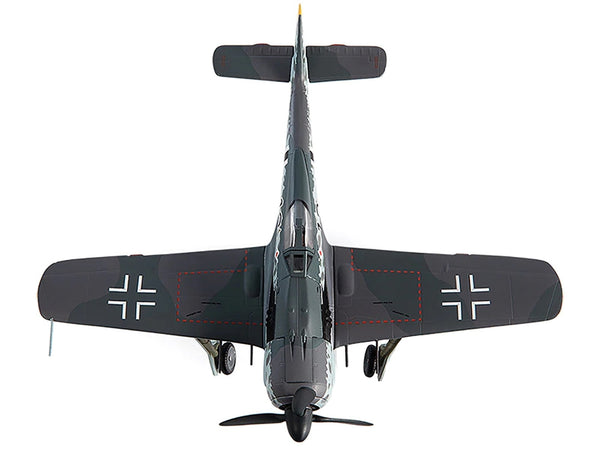 Focke-Wulf Fw 190A-8 Fighter Aircraft "JG 26 Schlageter France" (1945) German Luftwaffe 1/72 Diecast Model by JC Wings