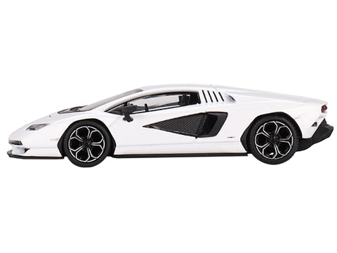 Lamborghini Countach LPI 800-4 Bianco Siderale White Limited Edition to 5520 pieces Worldwide 1/64 Diecast Model Car by True Scale Miniatures