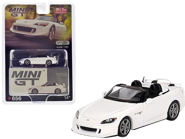 Honda S2000 (AP2) CR Convertible Grand Prix White Limited Edition to 2040 pieces Worldwide 1/64 Diecast Model Car by True Scale Miniatures